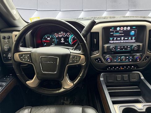 Used 2018 GMC Sierra 3500 Denali w/ Duramax Plus Package AWD/4WD image 11