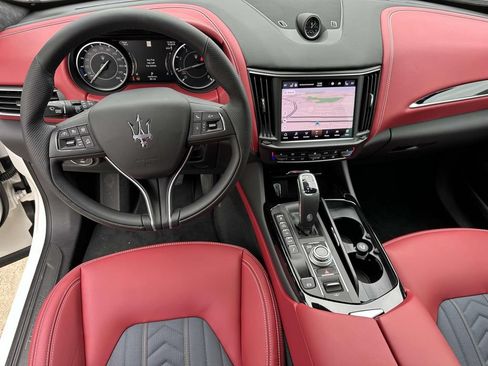 New 2023 Maserati Levante GT AWD/4WD image 2