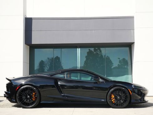 New 2026 McLaren GTS image 3