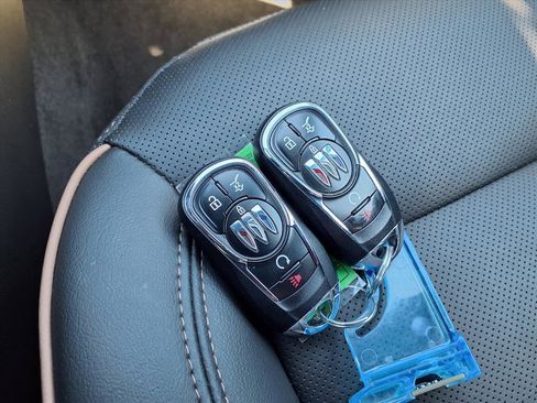 Used 2024 Buick Envista Avenir image 14