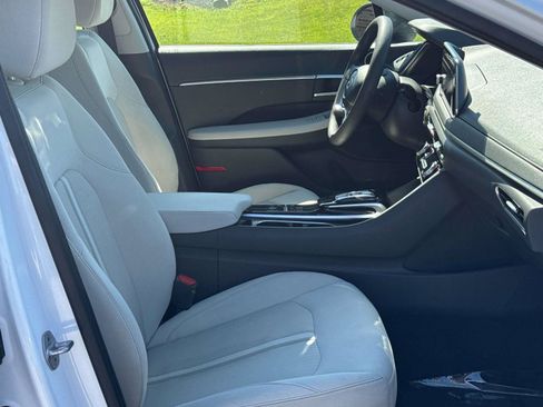 Certified 2023 Hyundai Sonata SEL FWD image 19