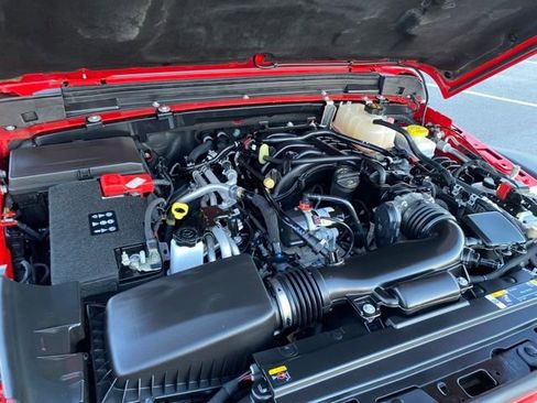 Used 2022 Jeep Wrangler Unlimited Rubicon w/ LED Lighting Group image 21