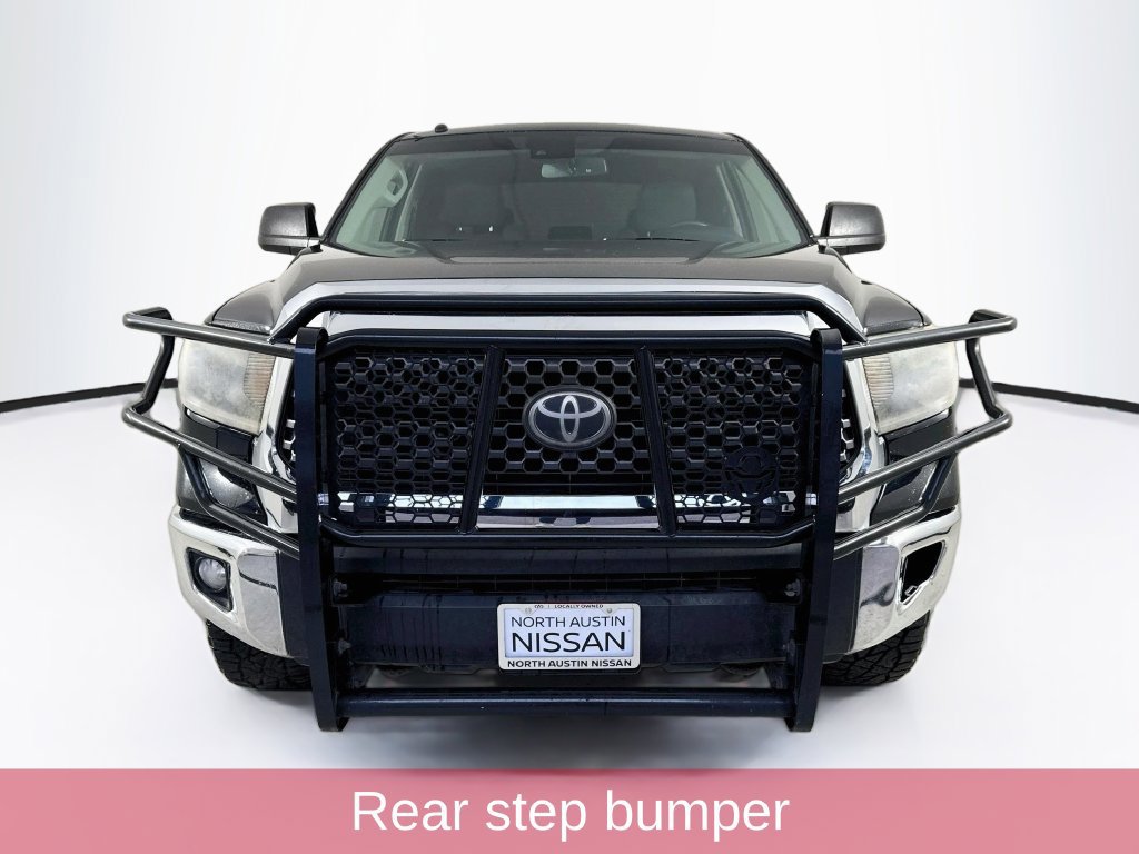 Used 2018 Toyota Tundra SR5 w/ SR5 Upgrade Package AWD/4WD image 2