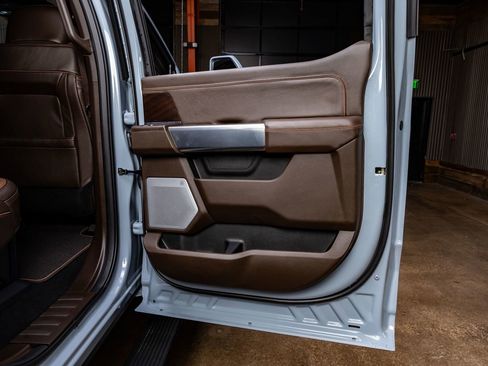 Used 2026 Ford F250 King Ranch w/ Chrome Package image 39