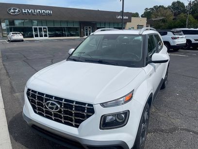 Used 2023 Hyundai Venue SEL