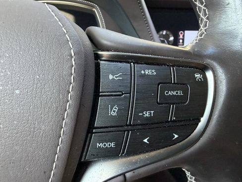 Used 2019 Lexus LS 500 w/ Interior Upgrade Package RWD image 20