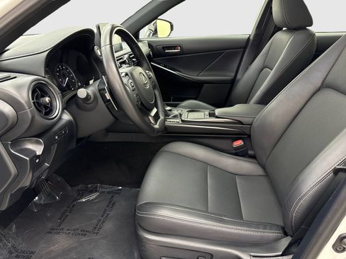 Used 2023 Lexus IS 300 w/ Comfort Package RWD image 17