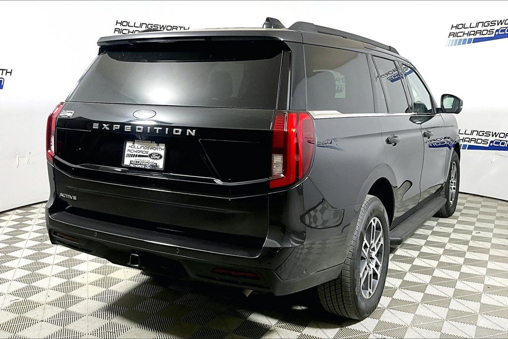 Certified 2025 Ford Expedition Active RWD image 9