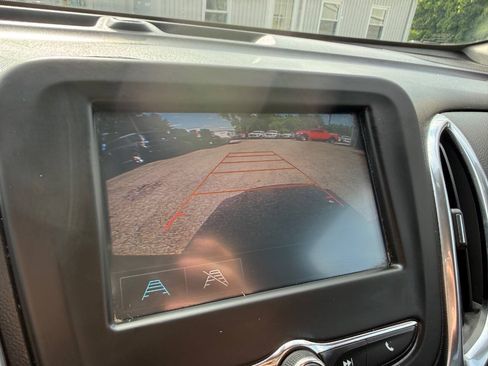 Used 2018 Chevrolet Equinox LT AWD/4WD image 23