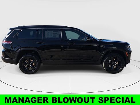 New 2026 Jeep Grand Cherokee L Limited w/ Limited Altitude Package AWD/4WD image 2