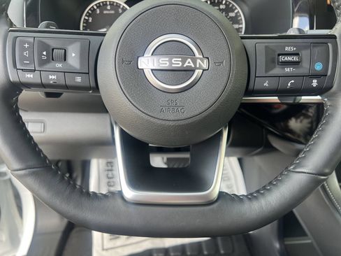 Certified 2025 Nissan Pathfinder SL AWD/4WD image 10