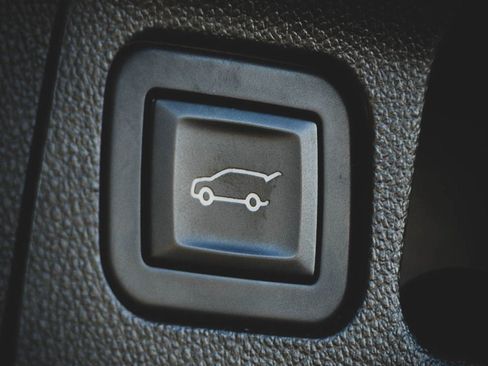 Used 2019 GMC Acadia SLT image 11