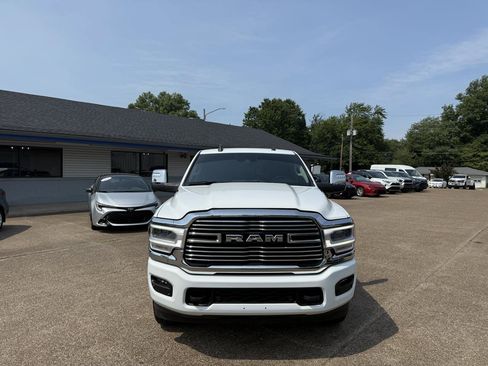 Used 2024 RAM 2500 Laramie w/ Safety Group AWD/4WD image 2