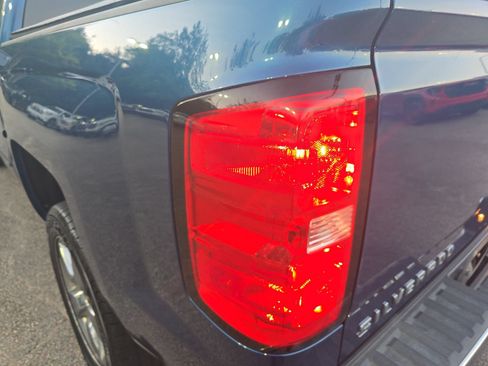 Used 2018 Chevrolet Silverado 1500 LT w/ All Star Edition RWD image 34