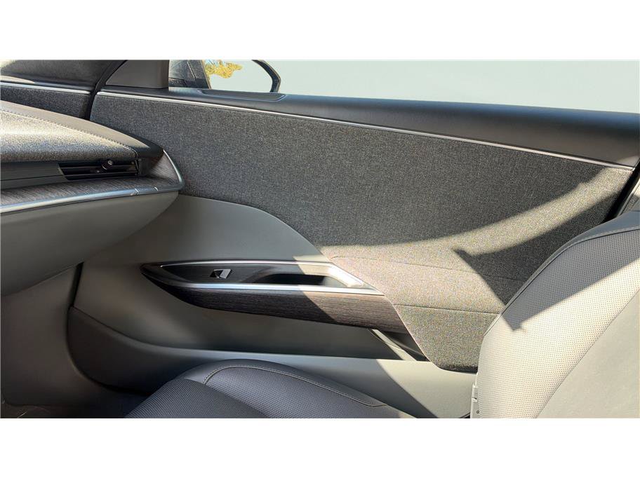 Used 2023 Lucid Air Pure AWD/4WD image 38
