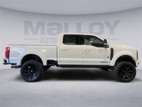 New 2026 Ford F250 Lariat w/ Black Appearance Package image 6