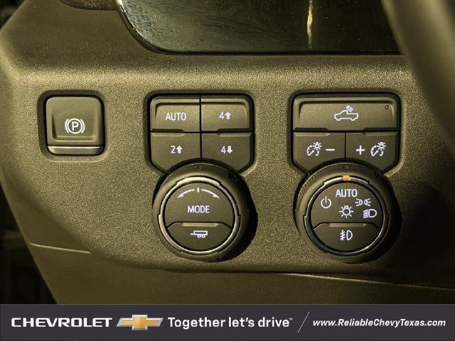 Used 2024 Chevrolet Silverado 1500 LT Trail Boss AWD/4WD image 27
