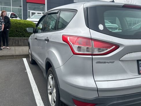 Used 2016 Ford Escape S image 14
