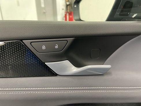 New 2026 Volkswagen Tiguan SE image 30