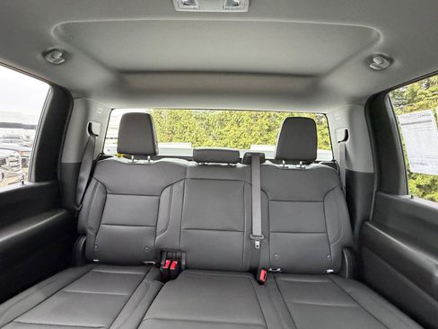 New 2026 GMC Sierra 2500 Pro w/ Convenience Package image 3