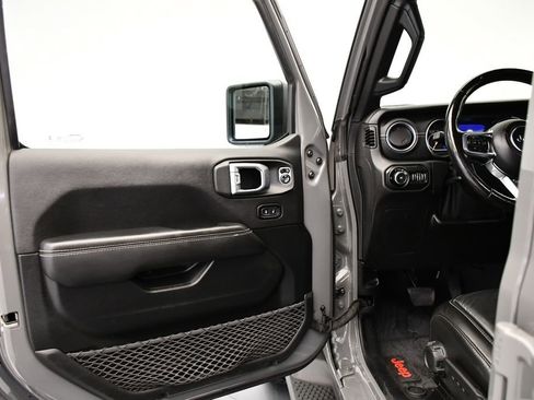 Used 2021 Jeep Wrangler Unlimited Sahara image 29