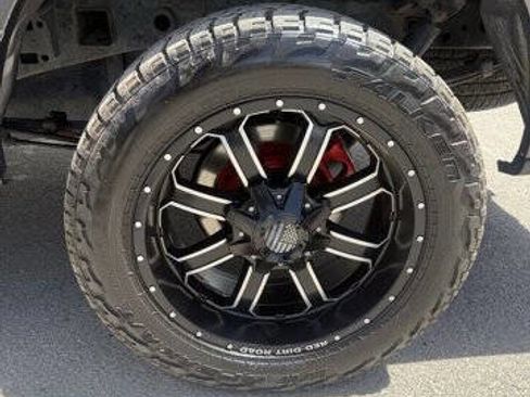 Used 2015 Ford F150 XLT AWD/4WD image 9