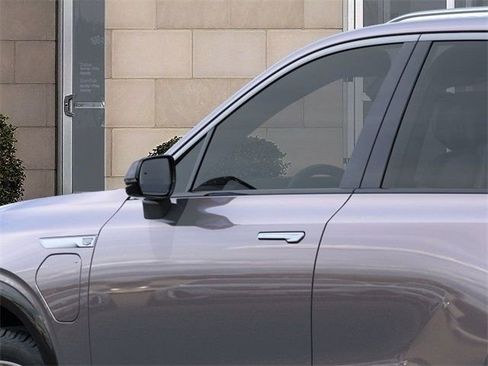 New 2026 Cadillac Vistiq Luxury image 12