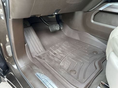 Used 2020 Chevrolet Silverado 2500 LTZ w/ LTZ Plus Package image 28