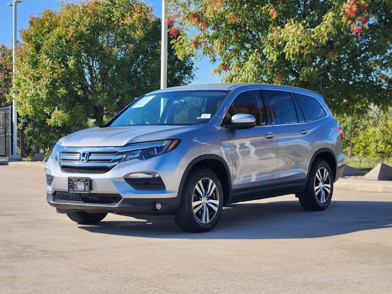 Used 2018 Honda Pilot EX image 3
