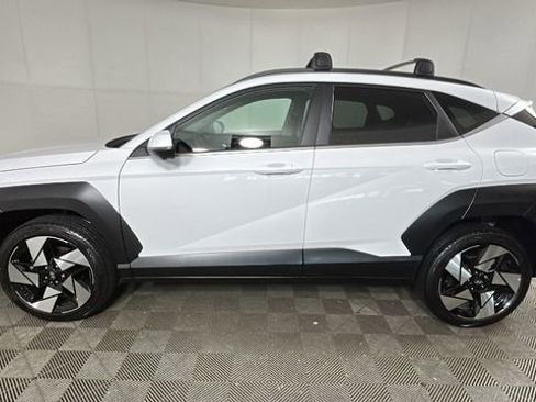 Certified 2025 Hyundai Kona Limited AWD/4WD image 6