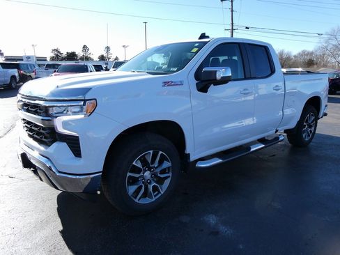 Certified 2025 Chevrolet Silverado 1500 LT image 9