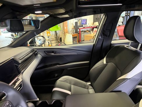 Certified 2026 Toyota Camry SE w/ Convenience Package FWD image 32