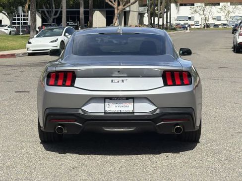 Used 2024 Ford Mustang GT Premium image 5