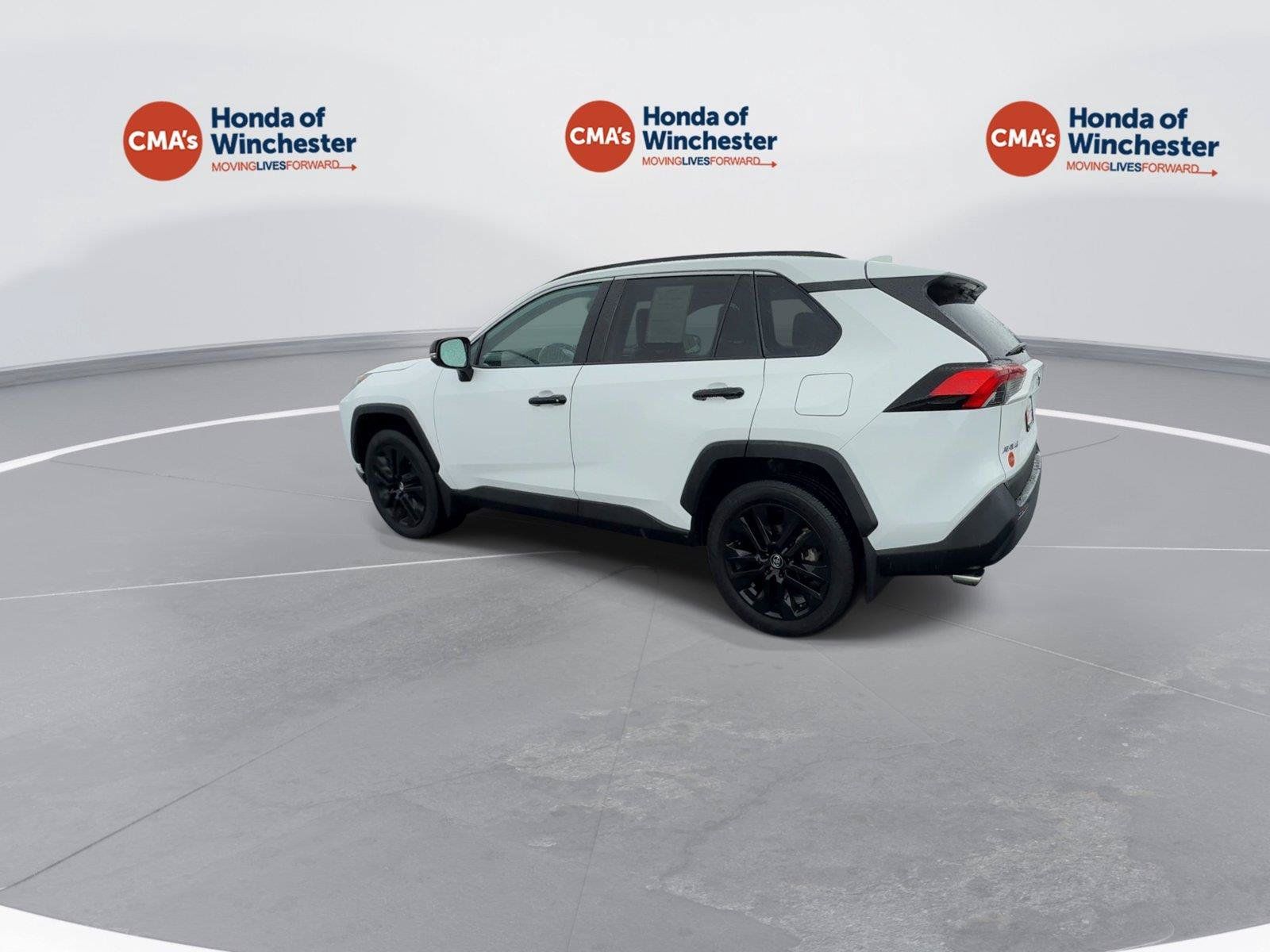 Used 2020 Toyota RAV4 XLE Premium AWD/4WD image 6