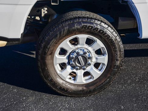 Certified 2024 Ford F250 XLT image 8