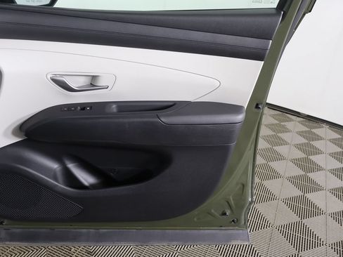 Used 2025 Hyundai Tucson SEL AWD/4WD image 21