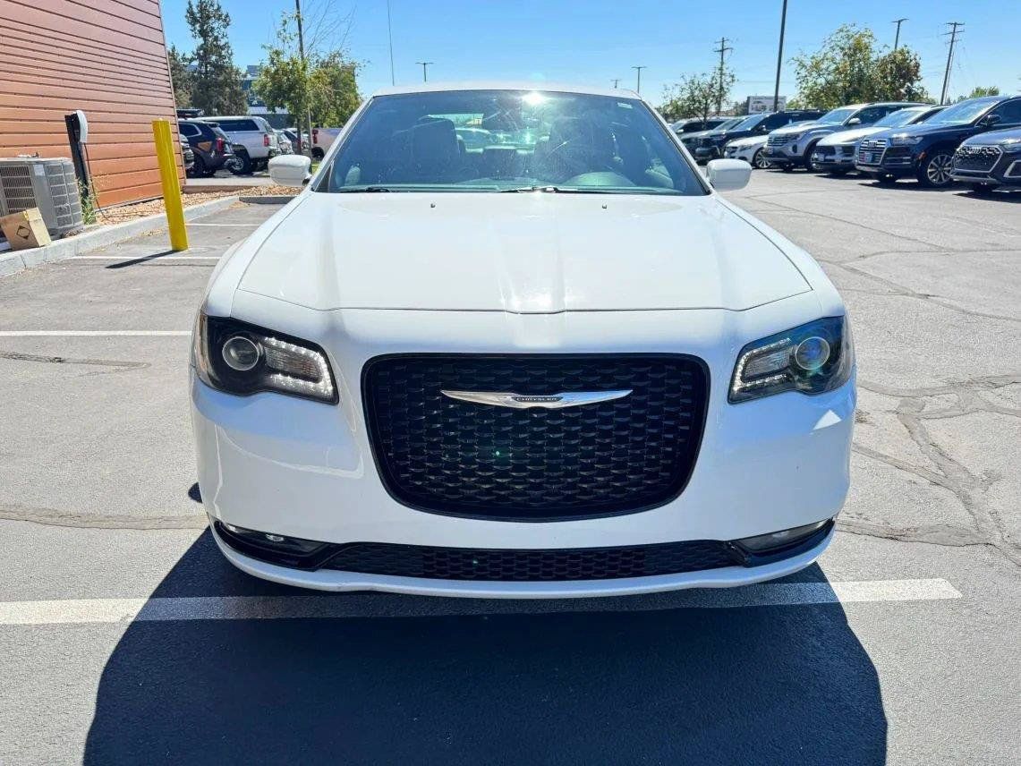 Used 2019 Chrysler 300 S AWD/4WD image 8
