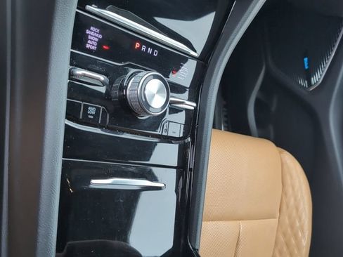 Used 2023 Jeep Grand Cherokee Summit w/ Adv Protech Group IV AWD/4WD image 9