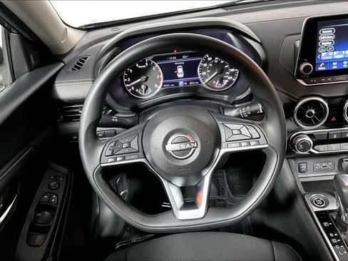 Used 2024 Nissan Sentra SV FWD image 5