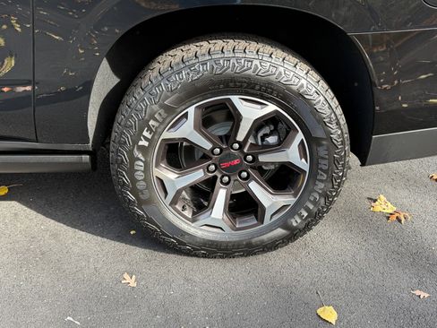 New 2026 GMC Yukon XL AT4 Ultimate w/ LPO, Floor Liner Package image 10