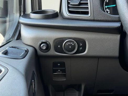 Certified 2024 Ford Transit 350 XLT RWD image 22