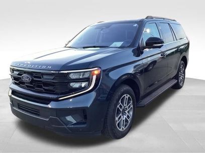 Used 2025 Ford Expedition Active