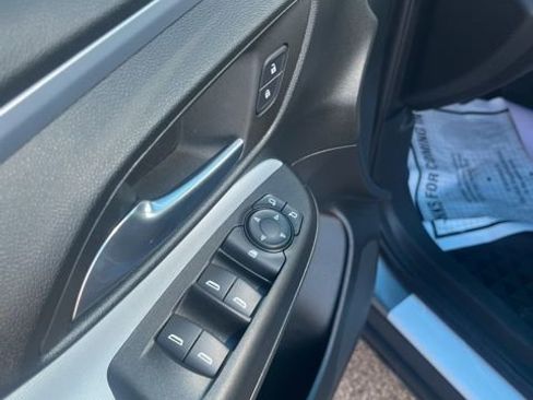 Used 2024 Buick Envista Preferred w/ Convenience I Package image 12