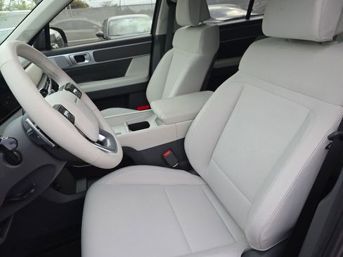 New 2026 Hyundai Santa Fe SE image 16