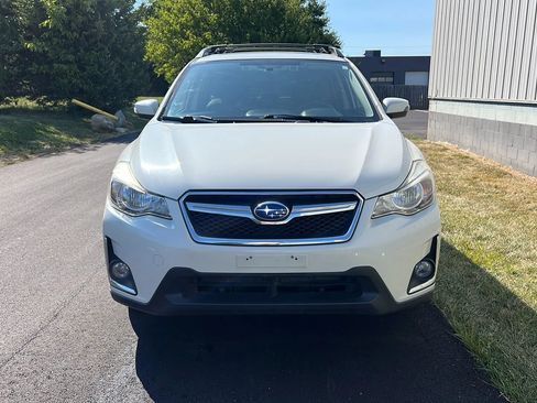 Used 2017 Subaru Crosstrek 2.0i Limited image 2
