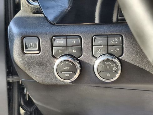 New 2026 GMC Sierra 1500 Elevation w/ Elevation Premium Package image 18