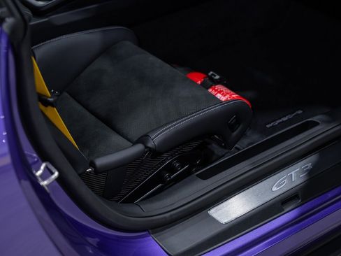 Used 2024 Porsche 911 GT3 image 33