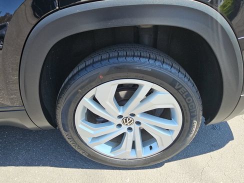 Used 2021 Volkswagen Atlas SE w/ Panoramic Sunroof Package FWD image 34
