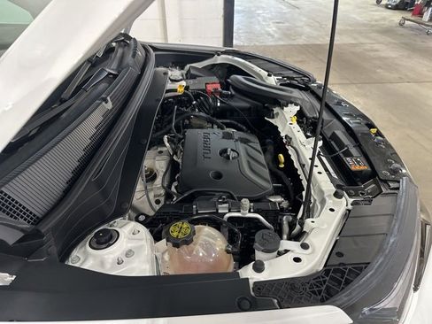 Used 2022 Chevrolet TrailBlazer RS w/ Sun and Liftgate Package image 40