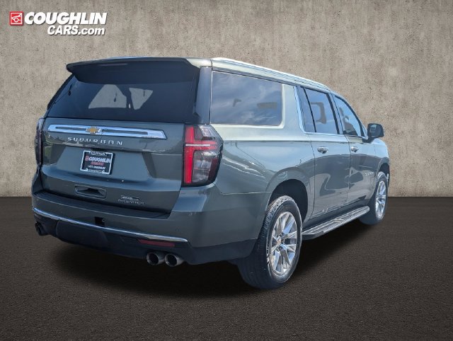 Used 2024 Chevrolet Suburban Premier w/ Premium Package AWD/4WD image 7